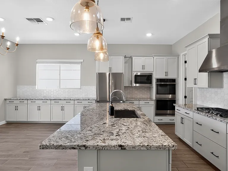20846 S 226th Ct — Photo 3