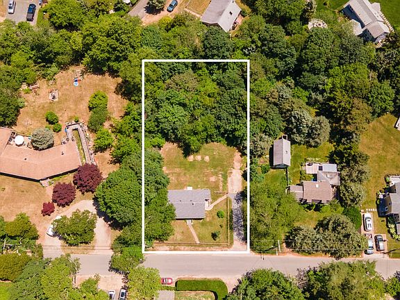 3rd image of 21 Norris Ave