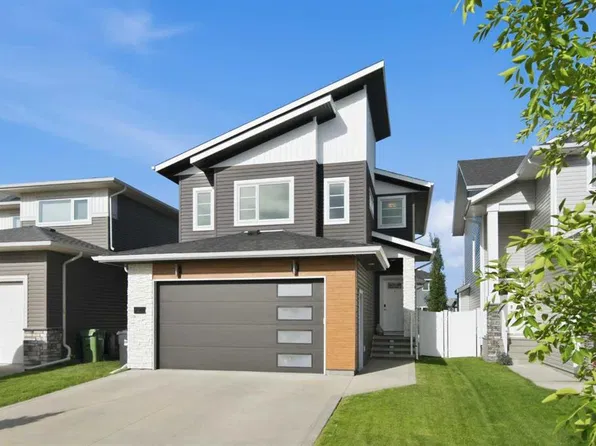 61 W Lindman Ave, Red Deer, AB T4R 0S7