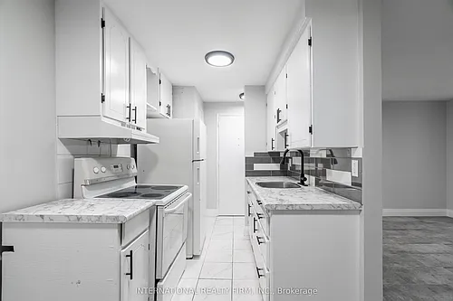 24 Brookside St N #2 Photo 1