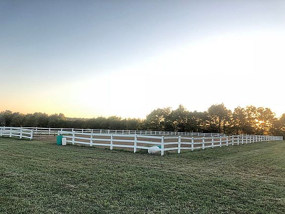Huge Horse Arena