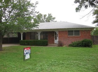4202 Bismarck St, Vernon, TX 76384