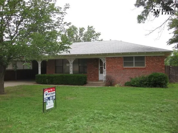 4202 Bismarck St, Vernon, TX 76384