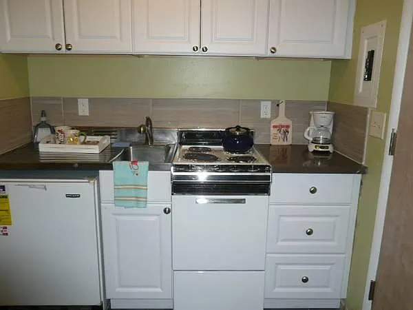 2800 NE 55th St #9 — Photo 5