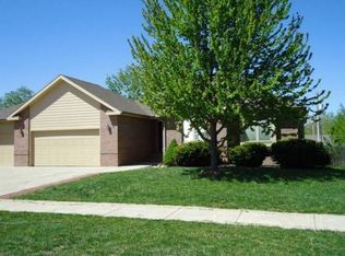 310 Pine Ridge Dr, Salina, KS 67401