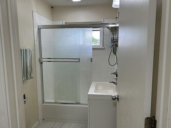 4th image of 1669 85th Ave
