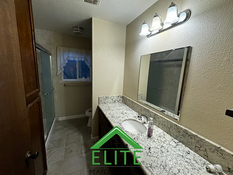 7221 Hedge Ave #1 — Photo 5