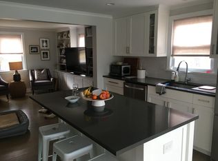 709 S Pine Creek Rd, Fairfield, CT 06824