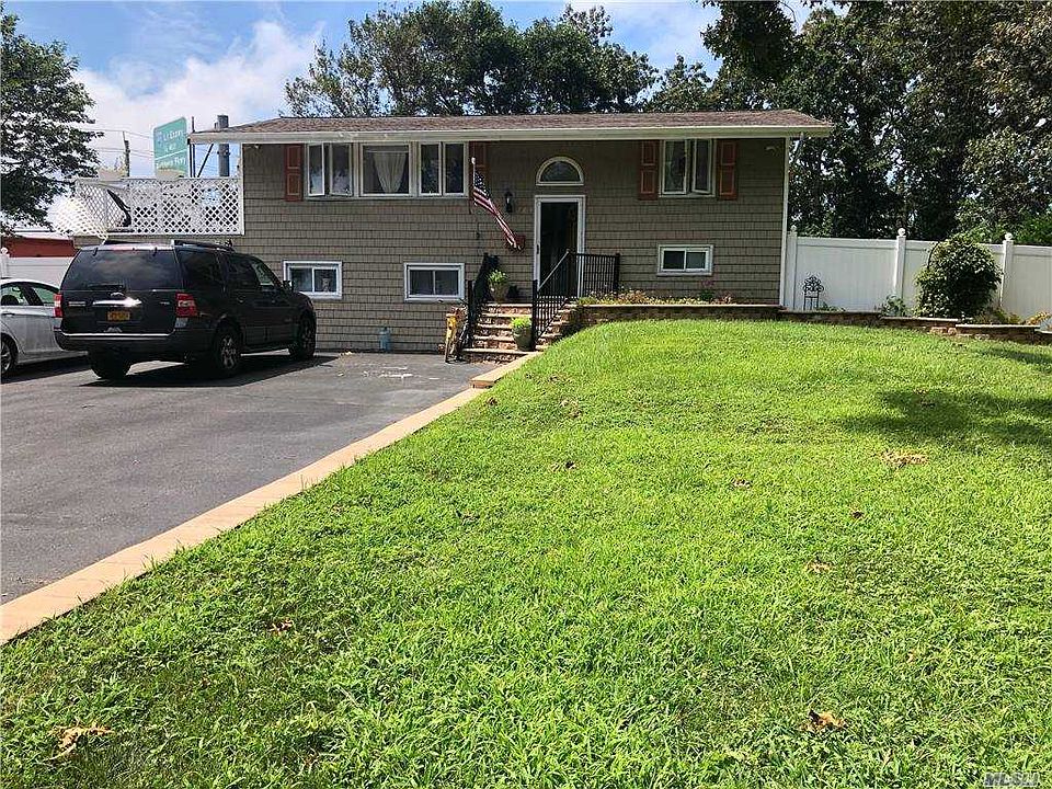 1st image of 264 Sycamore Ln