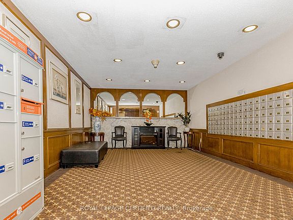 3rd image of 3577 Derry Rd E #502