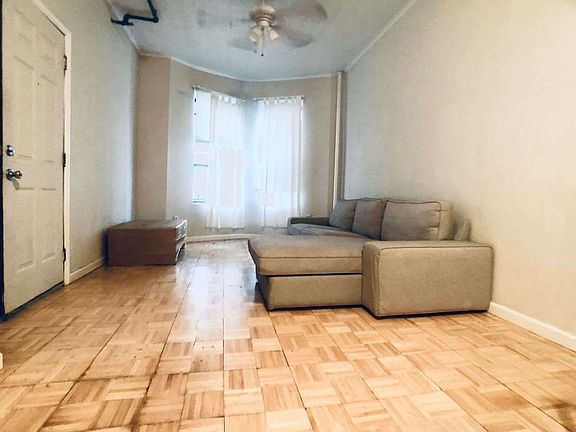2nd image of 458 15th St APT 1F