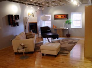 2401 S 12th St APT 202, Saint Louis, MO 63104