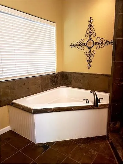 15284 Savik Ln — Photo 26