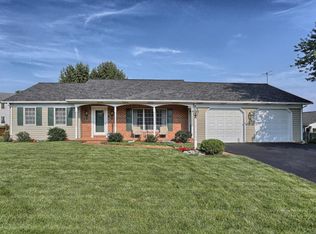 104 Florentine Dr, Willow Street, PA 17584