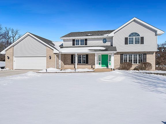 2nd image of 8738 Windwood Close