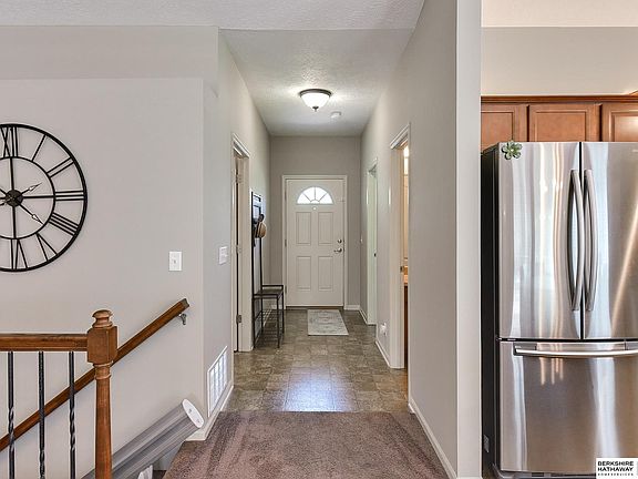 3rd image of 5060 N 165th St