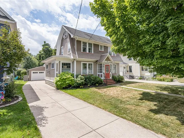 52 Highland Ave, Hamburg, NY 14075