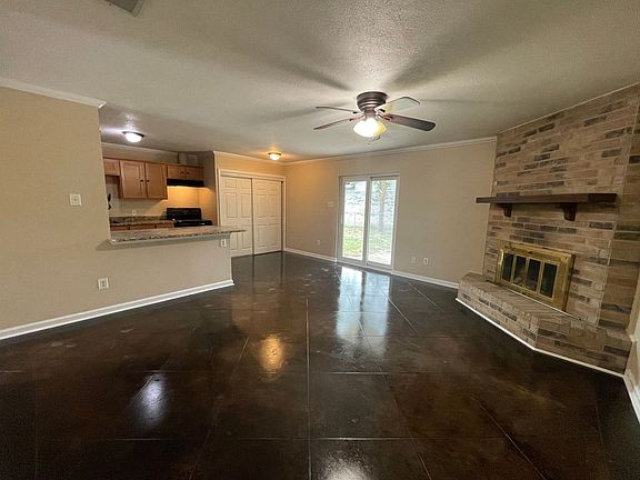 2nd image of 10157 Peppertree Ln