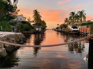 12710 Chatham Dr, Fort Myers, FL 33908