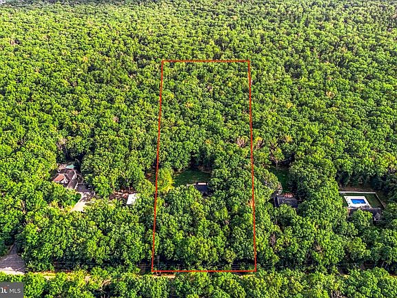 3rd image of 206 Trimmel Ave