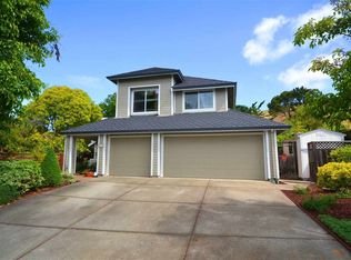 2832 Poulos Ct, Pinole, CA 94564