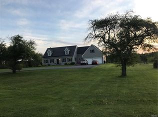 4005 Mosley Rd, Cazenovia, NY 13035