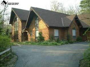 440 Bentleyville Rd, Moreland Hills, OH 44022