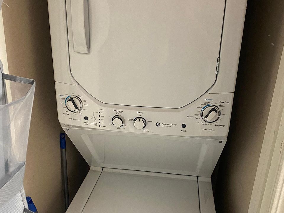 1st image of 600 13th St APT 746