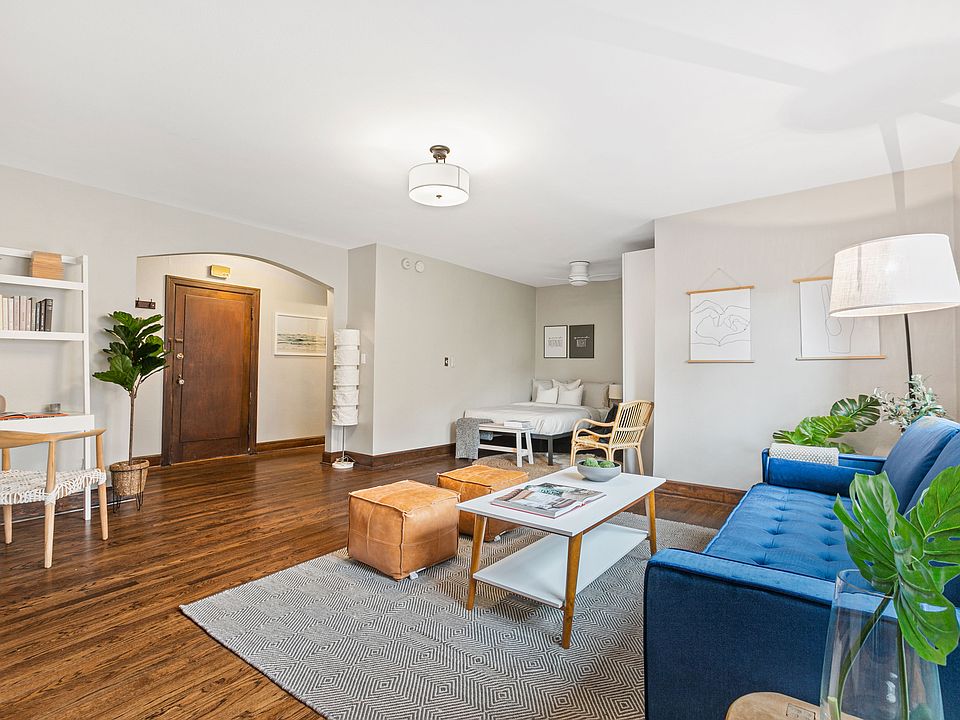 1st image of 2328 10th Ave E APT 105