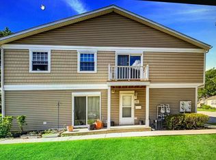 684 Cleo Ct #684, Wheeling, IL 60090