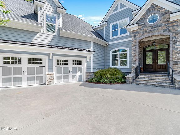 3rd image of 6634 Annesbrook Place SW