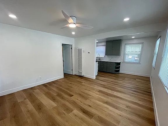 5th image of 1442 Parker Ave