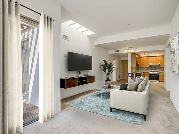 2nd image of 4170 Fair Ave Penthouse 7