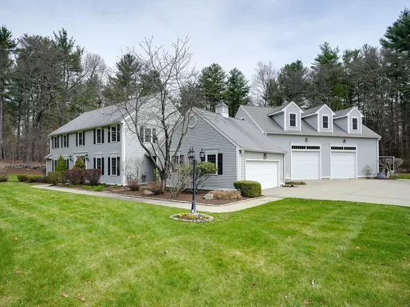 391 Concord Rd, Marlborough, MA 01752