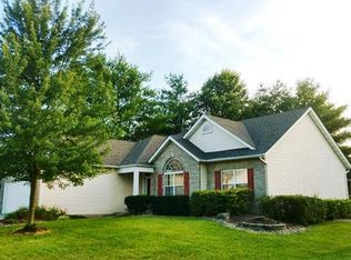 27 Brookshire Ln, Edwardsville, IL 62025