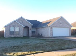 310 Beasley Dr, Centerton, AR 72719