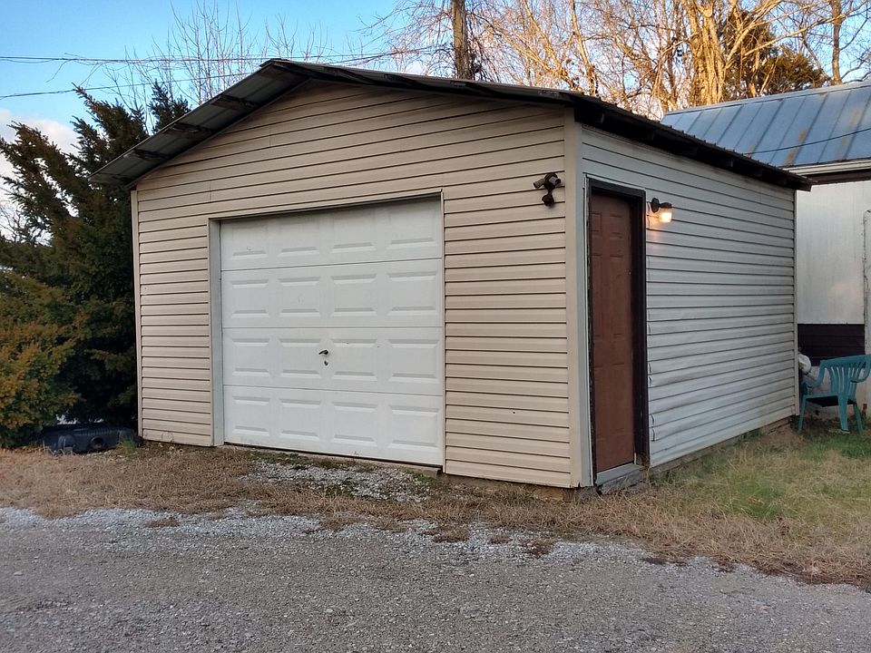 2nd image of 14 Sharpe Ln