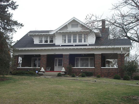 2nd image of 309 E Pike St