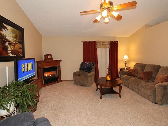4th image of 3239 Bellowind Dr