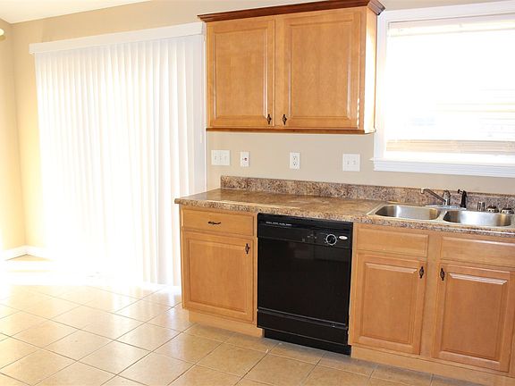 4th image of 10343 Chambersburg Dr