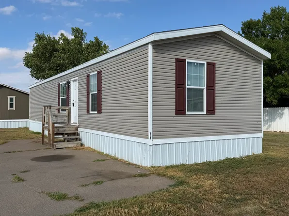 110 Safari Dr #110S, Hays, KS 67601
