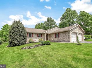 3442 Turnberry Dr, Chambersburg, PA