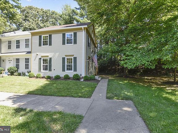 2nd image of 10866 Oak Green Ct