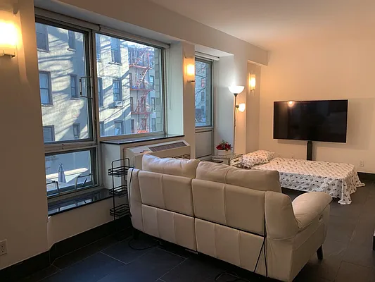 Rented by Corcoran | media 14