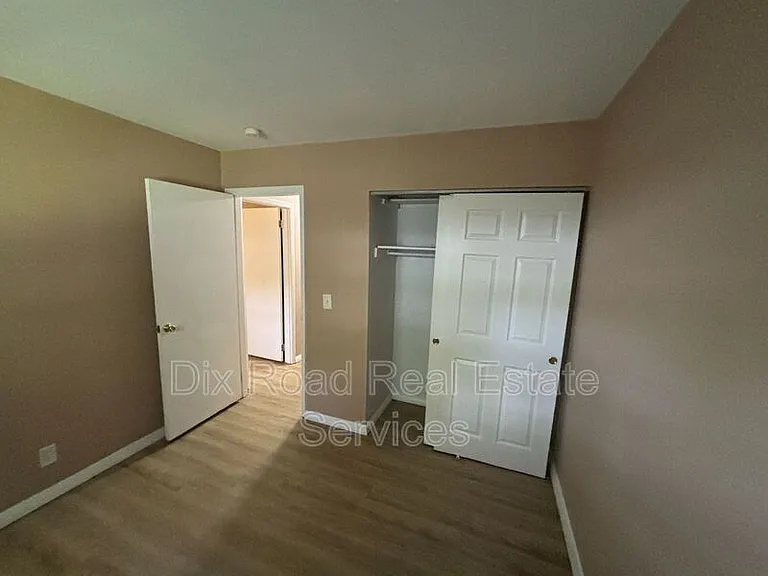 440 McCreary Ct — Photo 16