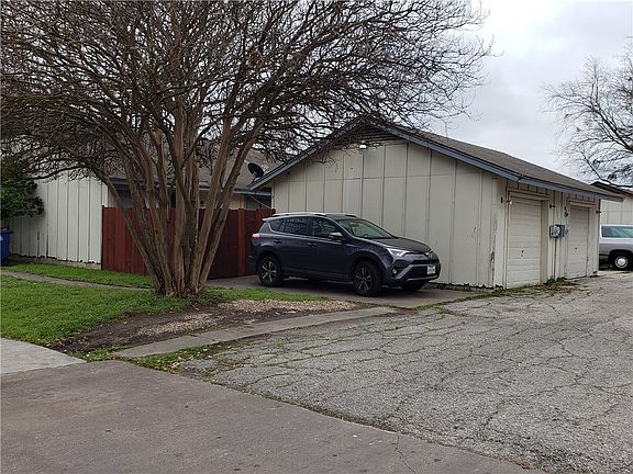 4th image of 10412 Little Pebble Dr