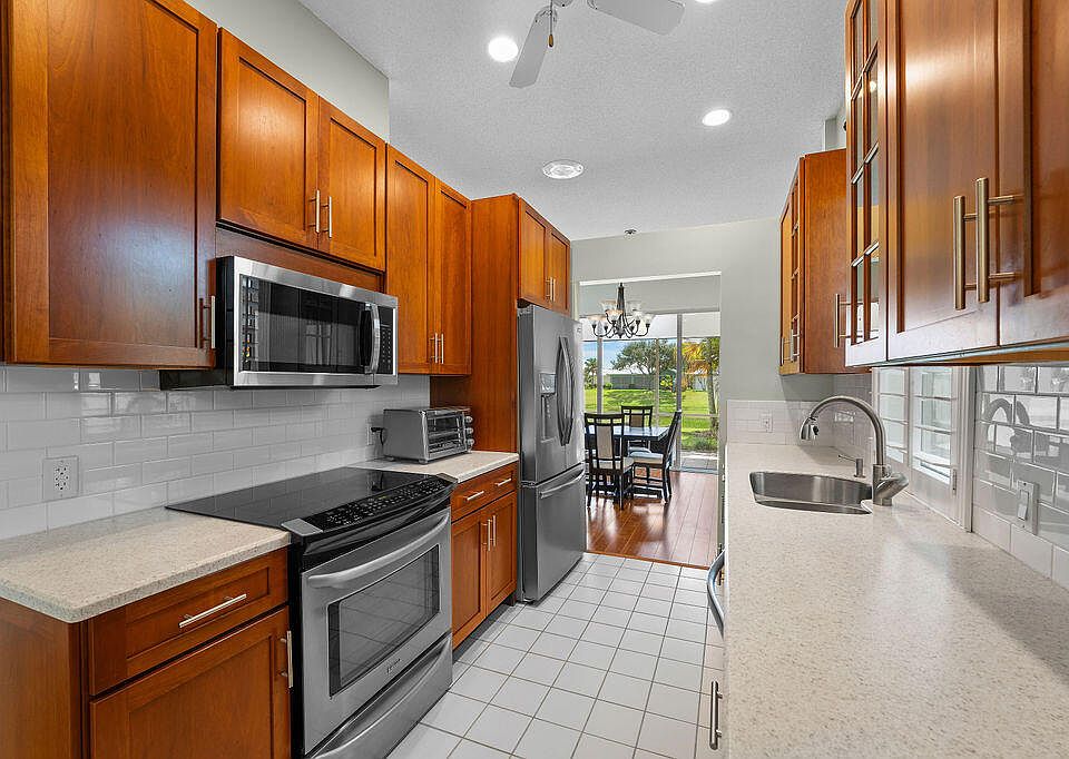 1st image of 2149 SW Mayflower Drive