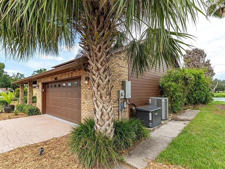 6151 Silver Oaks Dr — Photo 13