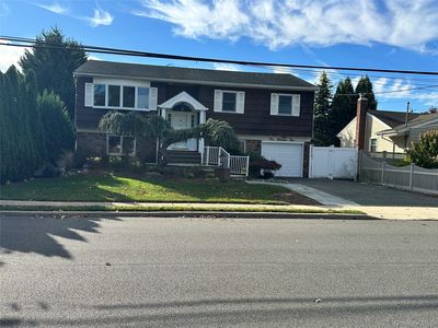 104 Clark Avenue, Massapequa, NY, 11758