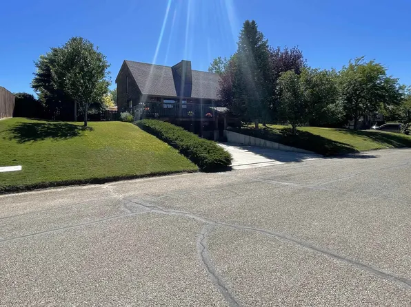 137 Pinyon Cir, Rangely, CO 81648